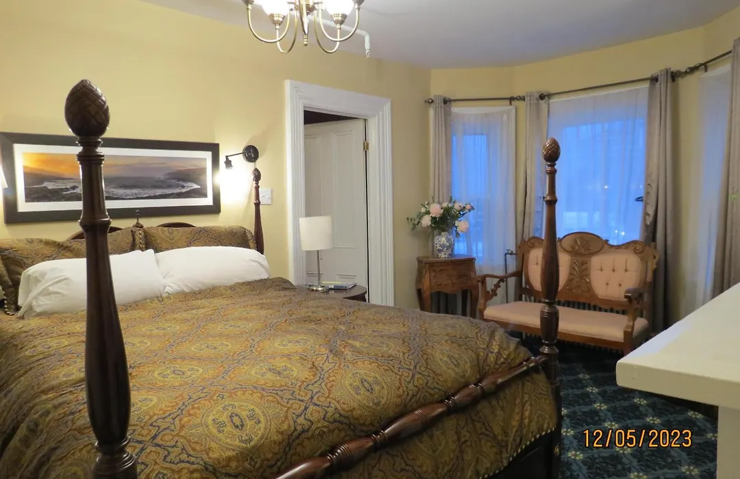The Roses Heritage Inn-1